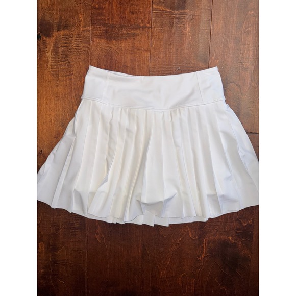 Athleta Pants - Athleta Elevate Skort White Pleated Skirt XS Pockets Zippered Back